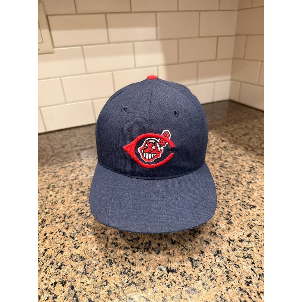 Vtg Cleveland Indians Roman Pro Fitted Hat 7 1/4 (act size 7) Leather Headband